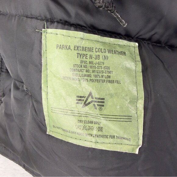 Alpha Industries Men's Size Medium N-3B Extreme Cold Weather Black Parka - Picture 3 of 13